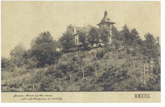 서공원의 인천각 좌측모습